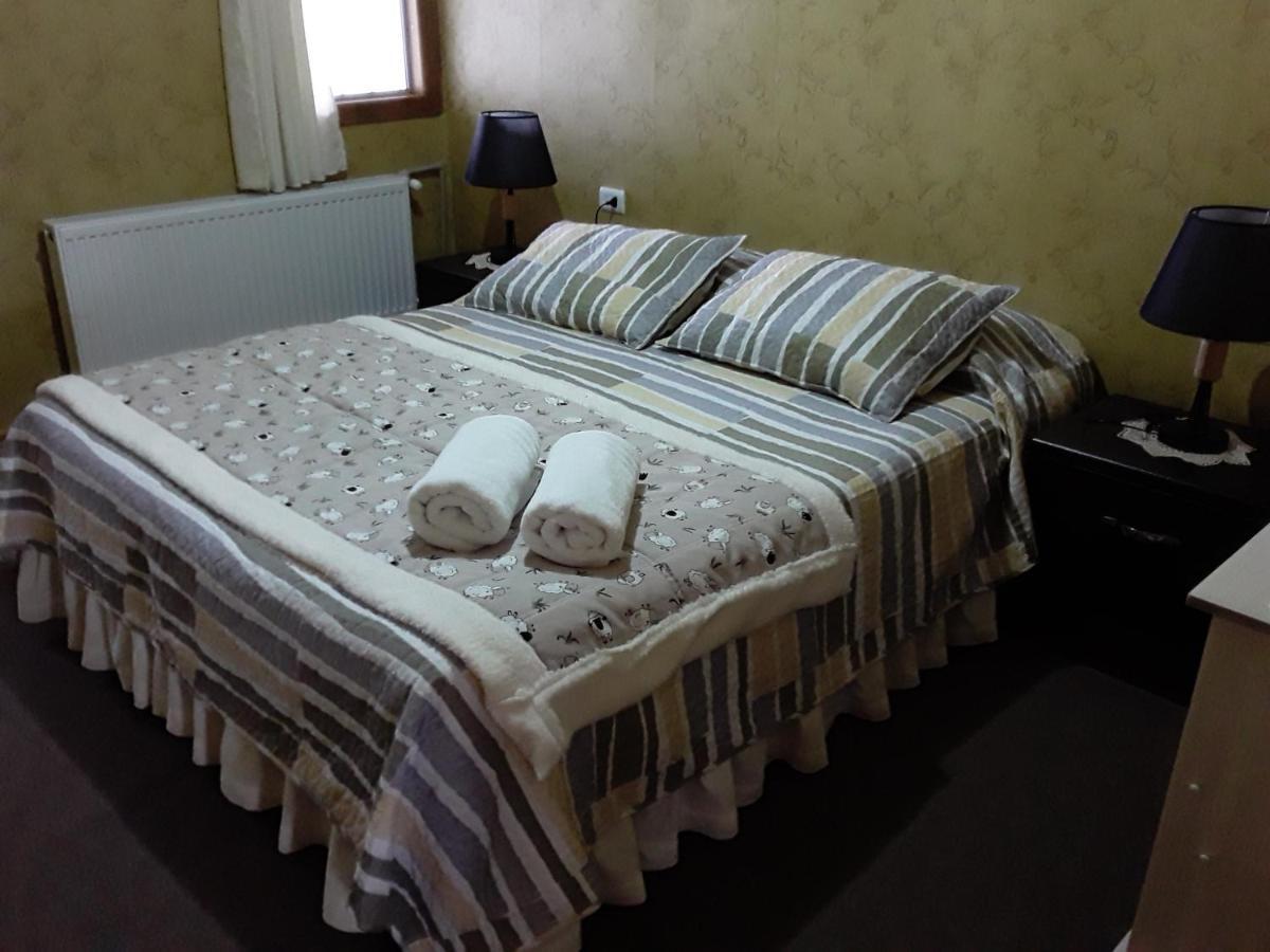Hostal Don Pedro Пуэрто-Наталес Экстерьер фото